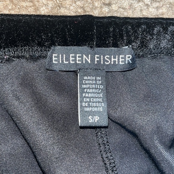 Eileen Fisher Stretch Velvet Knit Ankle Length Leggings Black Small - Picture 8 of 10